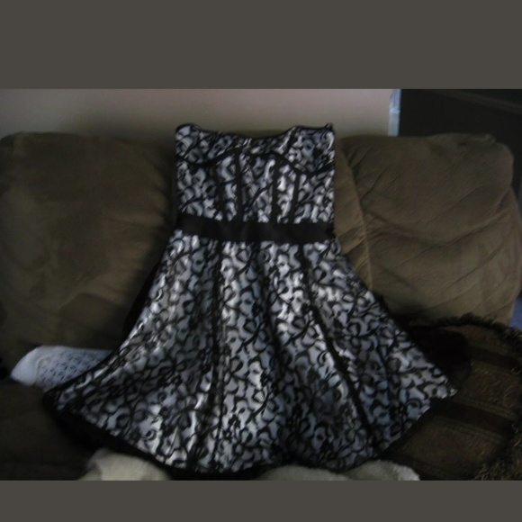 Jessica McClintock For Gunne Sax Size 1 - Picture 2 of 8